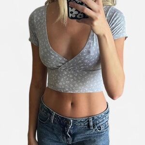 Brandy Melville Light blue Floral Crop Top